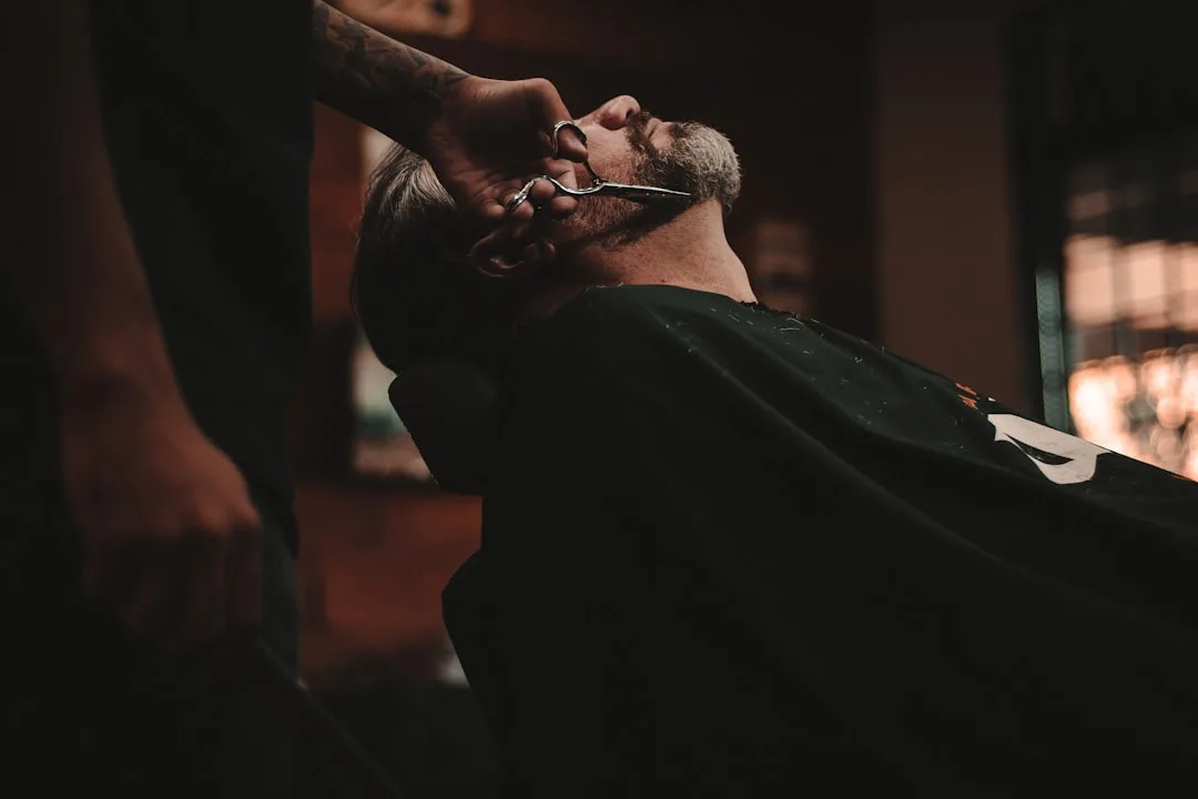 男士造型必备 - 黑白体育